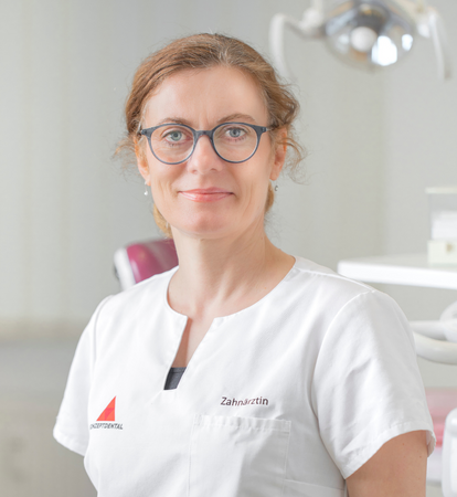 Zahnärztin Jana Kinder